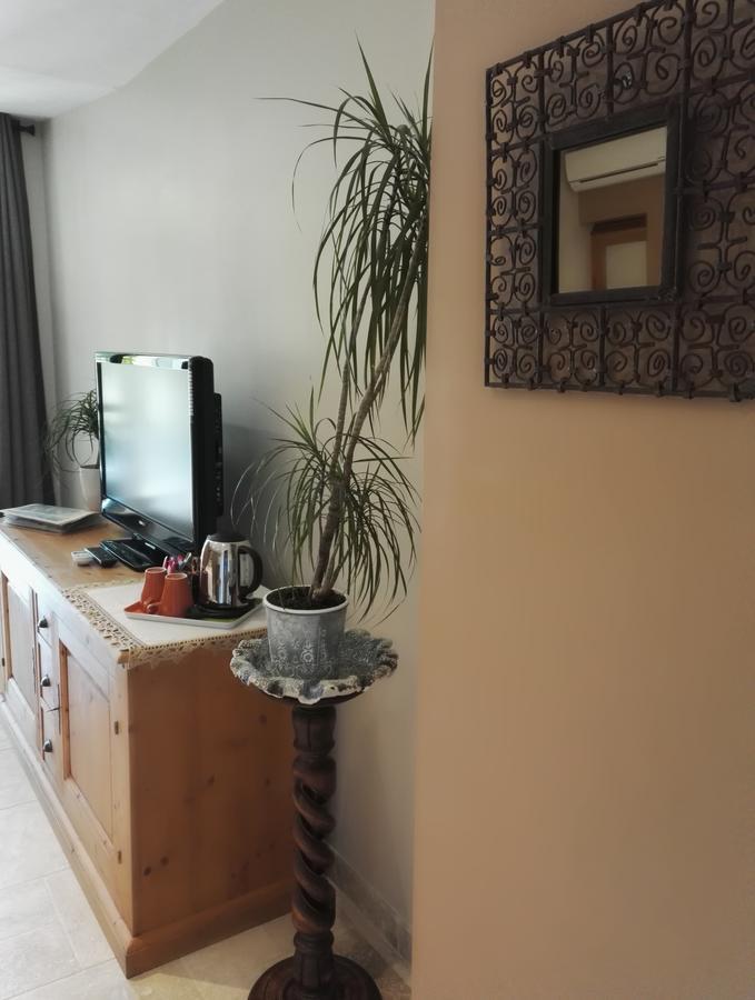 Chambres D'Hotes La Chrysalide Loriol-du-Comtat Exteriör bild